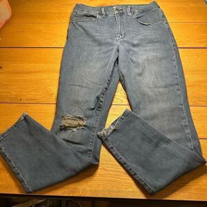 Good American distressed good waist Jean 14/32 medium wash